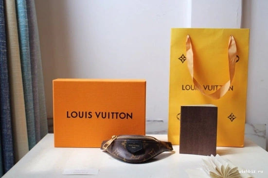 WIS BAG WRIST VUITTON LOUIS 0110